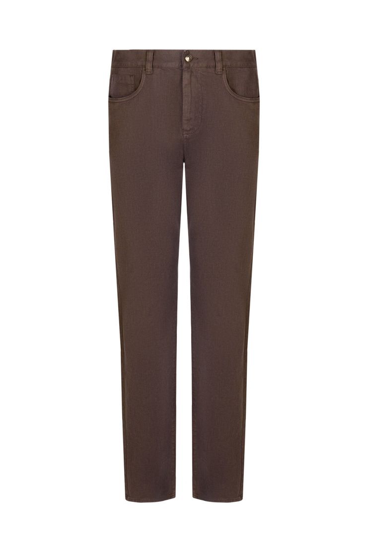 Коричневый