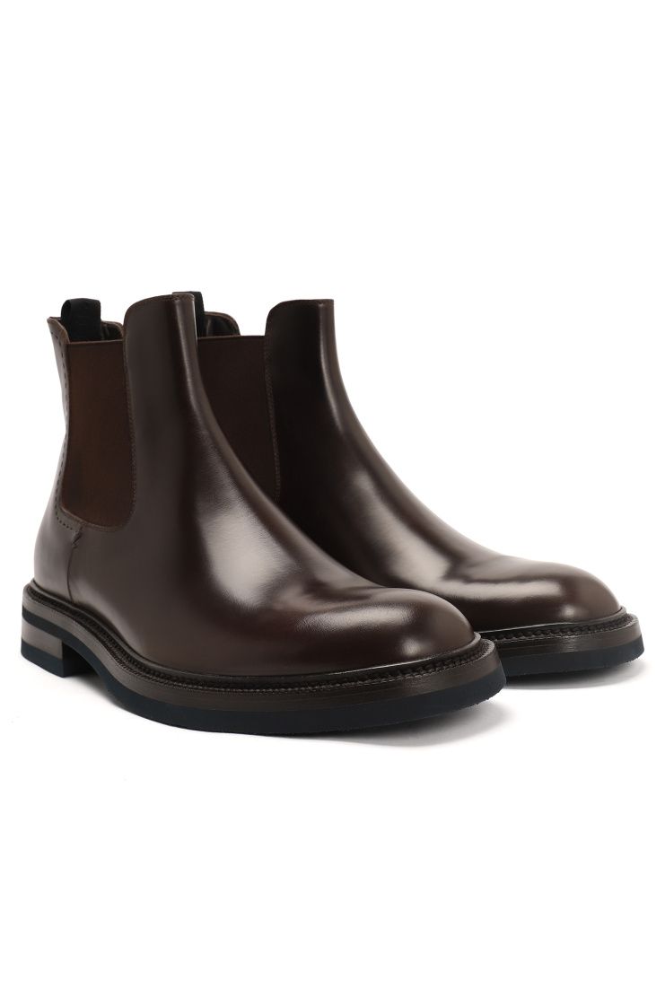 Коричневый