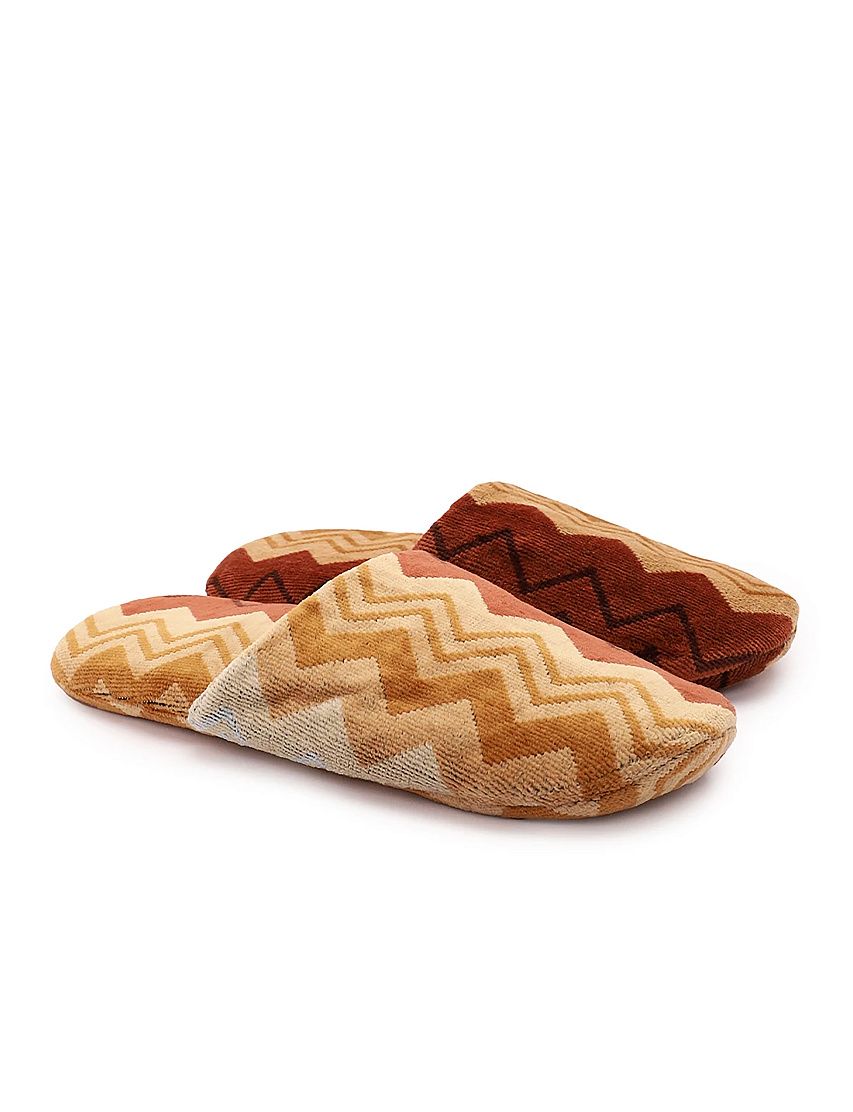 Светло-коричневый